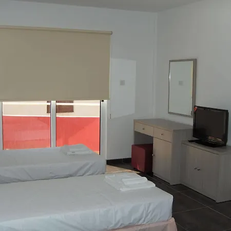 Napa Ace Tourist Апартаменты